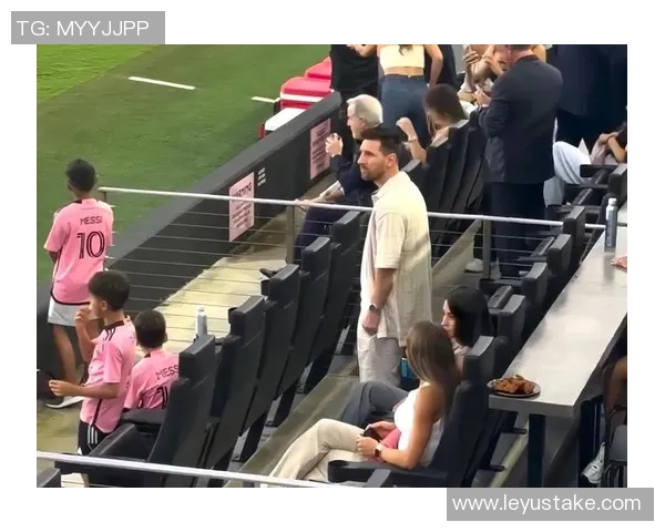 梅西杯首届赛事在迈阿密举行梅西亲临观战河床对阵巴萨