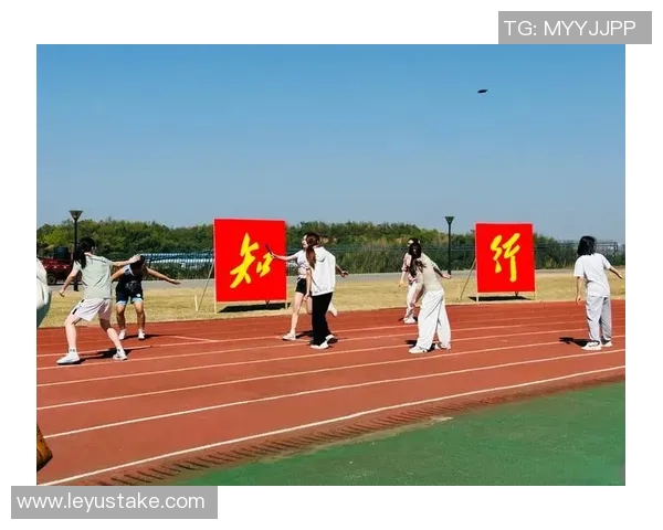 崔永熙积极备战早日回归赛场训练照曝光展现力量与技术并重 崔永熙积极备战早日回归赛场训练照曝光展现力量与技术并重