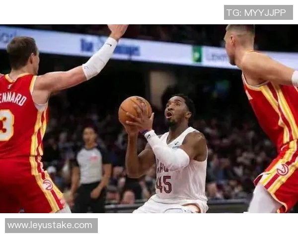 米切尔第三节火力全开独得14分三节合计贡献26分7篮板4助攻展现统治力