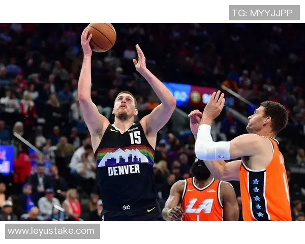 约基奇状态火热却感到无力场均347分10板9助命中率高达655