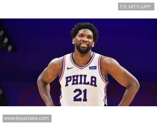 德里克怀特称恩比德为顶级大个子强调团队合作是限制他的关键 德里克怀特称恩比德为顶级大个子强调团队合作是限制他的关键