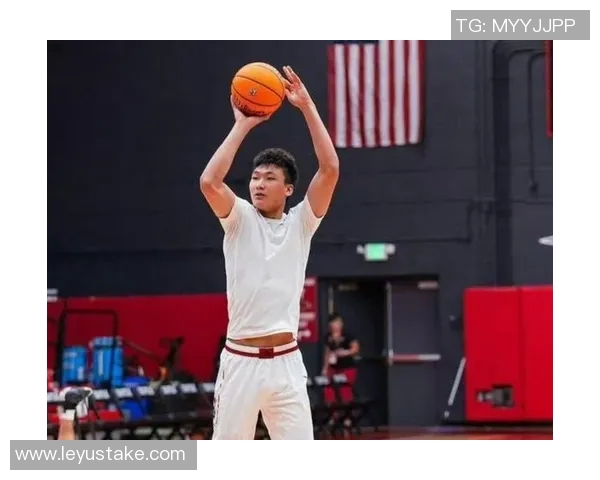 淡厚然表现亮眼篮板能力提升或将助其获得更多上场机会